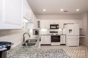 8320 Highland Glen Dr, Charlotte, NC 28269 - Photo 16