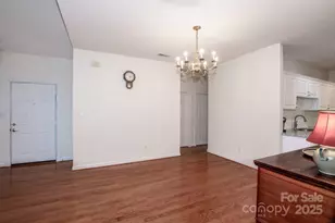 8320 Highland Glen Dr, Charlotte, NC 28269 - Photo 12