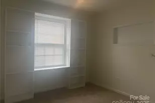 5312 Larewood Dr, Charlotte, NC 28215 - Photo 6