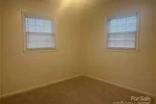 5312 Larewood Dr, Charlotte, NC 28215 - Photo 8