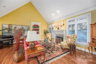 42 Tiverton Ln, Asheville, NC 28803 - Photo 8