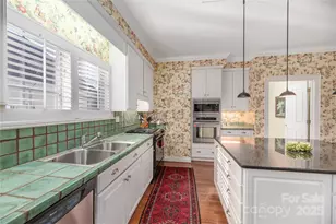 42 Tiverton Ln, Asheville, NC 28803 - Photo 14