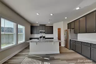 212 Queenshall Rd, Mooresville, NC 28117 - Photo 2