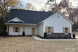 720 McLarty St, Monroe, NC 28112 - Photo 1