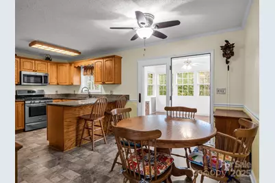 136 Old Tanglewood Trail, Hendersonville, NC 28739 - Photo 10