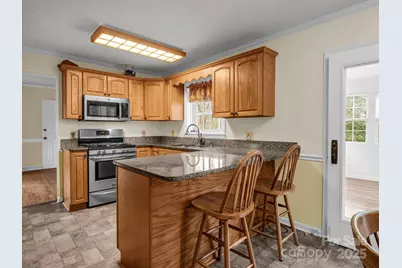 136 Old Tanglewood Trail, Hendersonville, NC 28739 - Photo 8