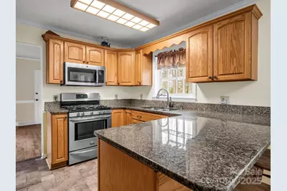 136 Old Tanglewood Trail, Hendersonville, NC 28739 - Photo 6