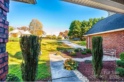 1436 20th Avenue Place NE, Hickory, NC 28601 - Photo 4