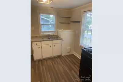 3931 Bearwood Avenue, Charlotte, NC 28205 - Photo 4