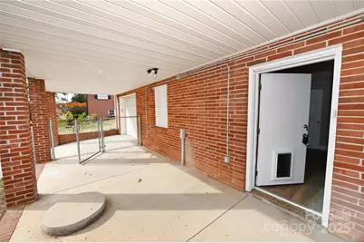 648 7th Avenue SE, Hickory, NC 28602 - Photo 34