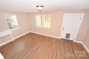 648 7th Ave SE, Hickory, NC 28602 - Photo 32