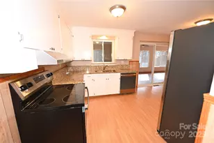 648 7th Ave SE, Hickory, NC 28602 - Photo 8