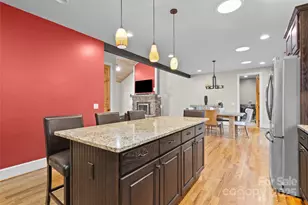 102 Wolf Shoals Dr, Hendersonville, NC 28739 - Photo 10