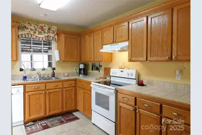 111 Eighth Street, York, SC 29745 - Photo 2