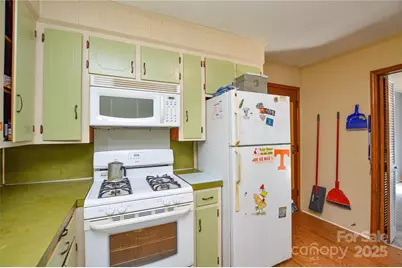 1405 Forest Park Drive #1, Statesville, NC 28677 - Photo 10