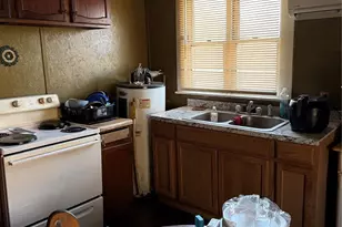 1418 Huggins St, Statesville, NC 28677 - Photo 6