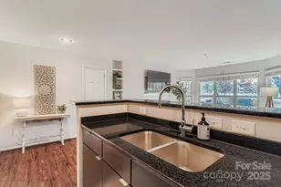 529 N Graham St, Charlotte, NC 28202 - Photo 10