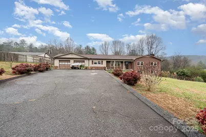 4458 Johnson Bridge Road, Hickory, NC 28602 - Photo 8