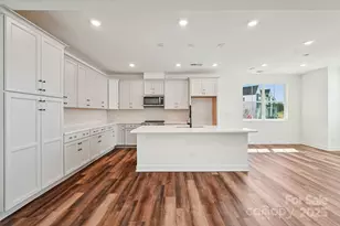 609 Mercury Dr, Tega Cay, SC 29708 - Photo 6