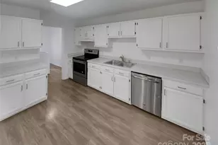 200 Meadow Wind Ct, Monroe, NC 28110 - Photo 12