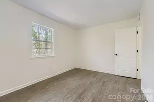 6104 Bridlewood Ln, Charlotte, NC 28215 - Photo 28