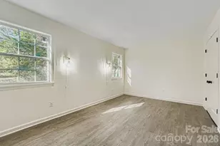 6104 Bridlewood Ln, Charlotte, NC 28215 - Photo 22