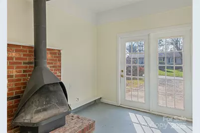 129 Willowbrook Road, Hendersonville, NC 28792 - Photo 22