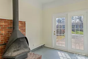 129 Willow Brook Rd, Hendersonville, NC 28792 - Photo 22