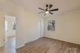 129 Willow Brook Rd, Hendersonville, NC 28792 - Photo 14