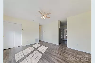 129 Willowbrook Road, Hendersonville, NC 28792 - Photo 6