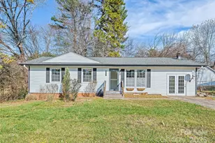 129 Willow Brook Rd, Hendersonville, NC 28792 - Photo 1