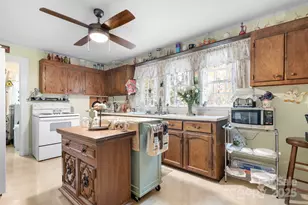 2024 S Point Rd, Belmont, NC 28012 - Photo 6