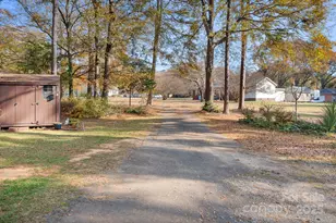 2024 S Point Rd, Belmont, NC 28012 - Photo 28