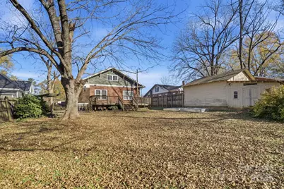 221 N Patterson Street, Statesville, NC 28677 - Photo 32