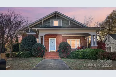 221 N Patterson Street, Statesville, NC 28677 - Photo 1