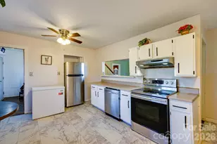 6362 Sherrills Ford Rd, Catawba, NC 28609 - Photo 10