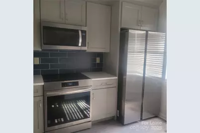 2830 Hosta Drive, Charlotte, NC 28269 - Photo 6