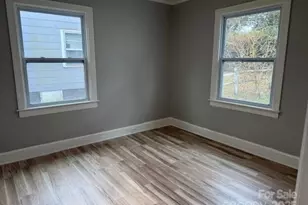 509 N Ransom St, Gastonia, NC 28052 - Photo 8