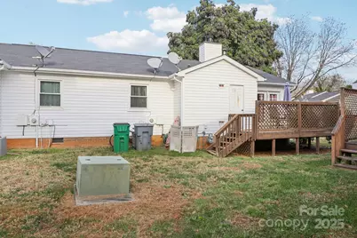 6042 Crape Myrtle Lane, Charlotte, NC 28216 - Photo 6