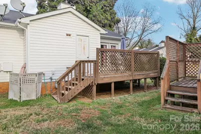 6042 Crape Myrtle Lane, Charlotte, NC 28216 - Photo 8