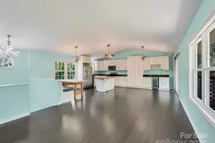 14 Spring Lake Dr, Fletcher, NC 28732 - Photo 4