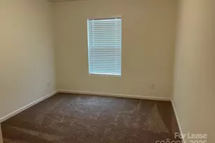 8104 Ramsburg Dr, Charlotte, NC 28269 - Photo 8