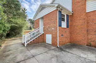 7501 Folger Dr, Charlotte, NC 28226 - Photo 32