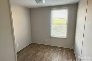 450 Ridgeland Dr, Cleveland, NC 27013 - Photo 10