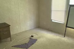 566 Plemmons Pl, Marion, NC 28752 - Photo 6