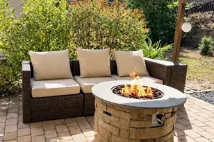 16732 Prairie Falcon Ln, Charlotte, NC 28278 - Photo 2