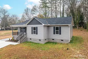 519 N State St, Lincolnton, NC 28092 - Photo 2