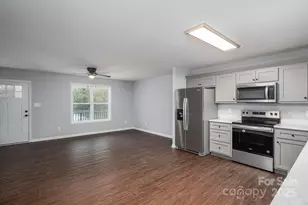 519 N State St, Lincolnton, NC 28092 - Photo 26