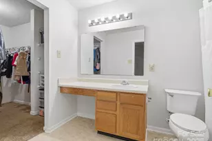 3047 Meadow Knoll Dr, Charlotte, NC 28269 - Photo 12