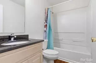 3047 Meadow Knoll Dr, Charlotte, NC 28269 - Photo 18